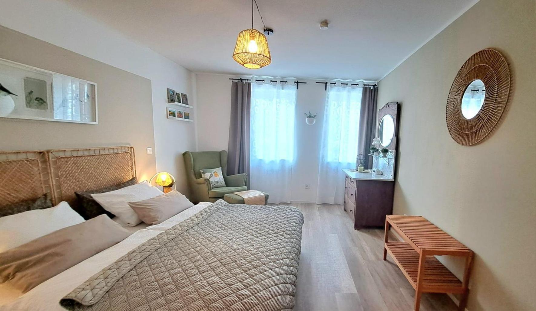 Ferienwohnung Rauch Kirrweiler  Buitenkant foto